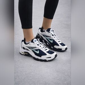 Nike Running Sneakers Navy White Blue Athletic Shoes Women’s Size 7.5